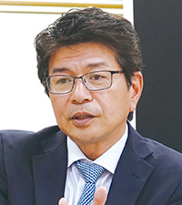 藤本 智治 氏