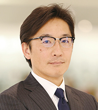 吉川 国之 氏