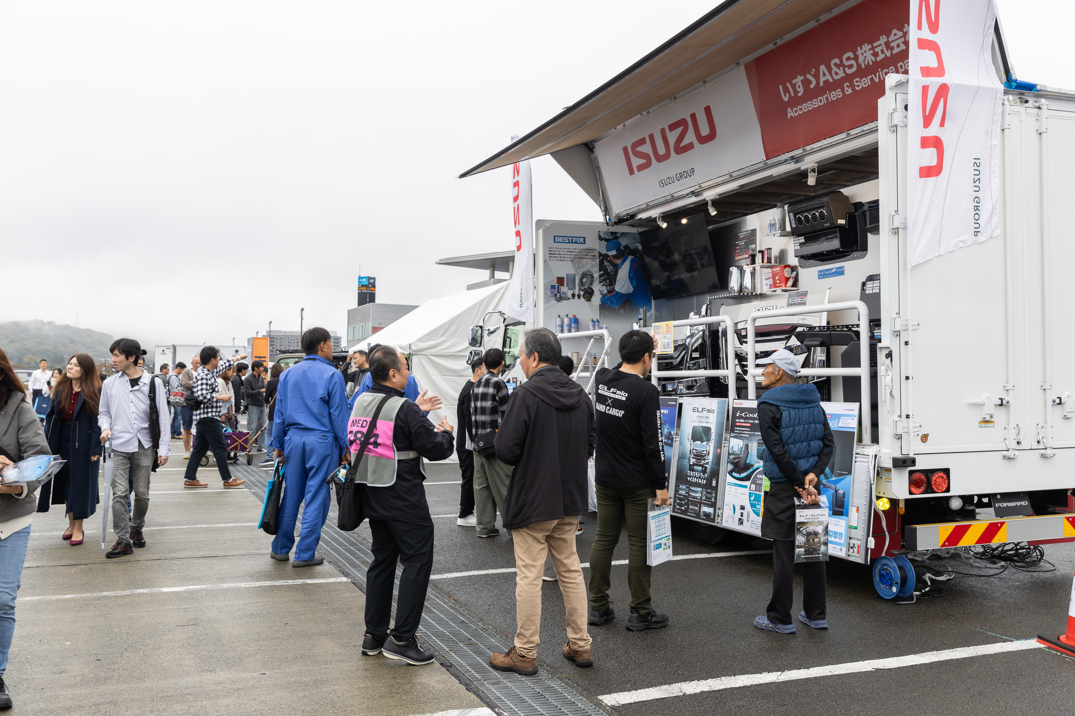 クリックでモーダル