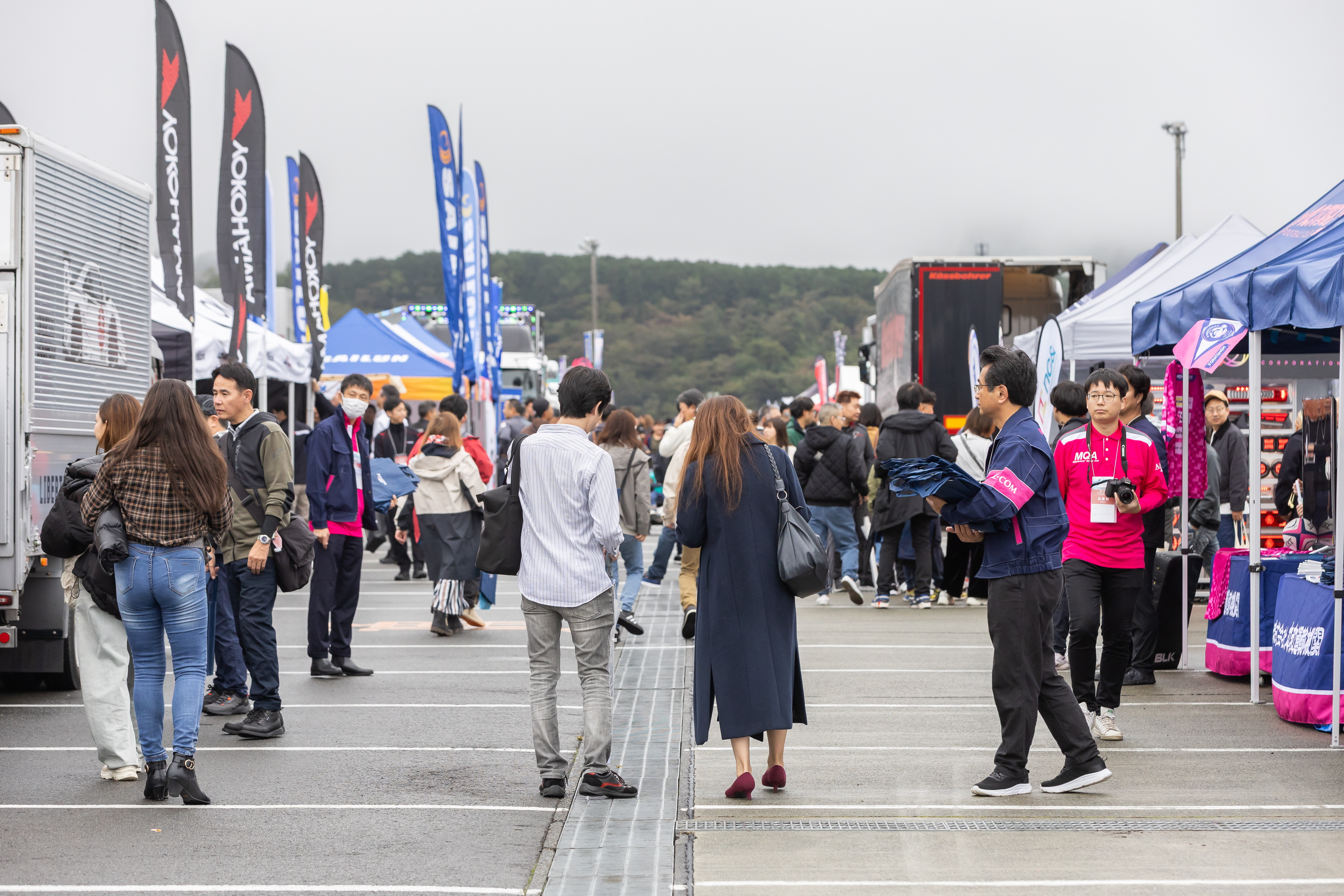 クリックでモーダル