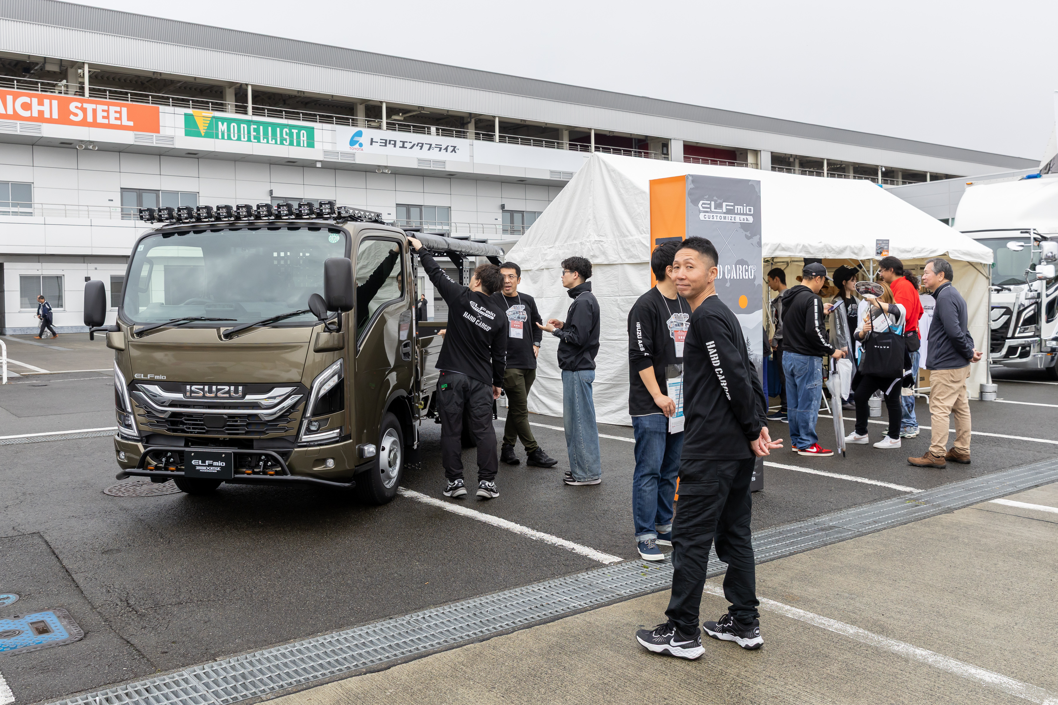 クリックでモーダル