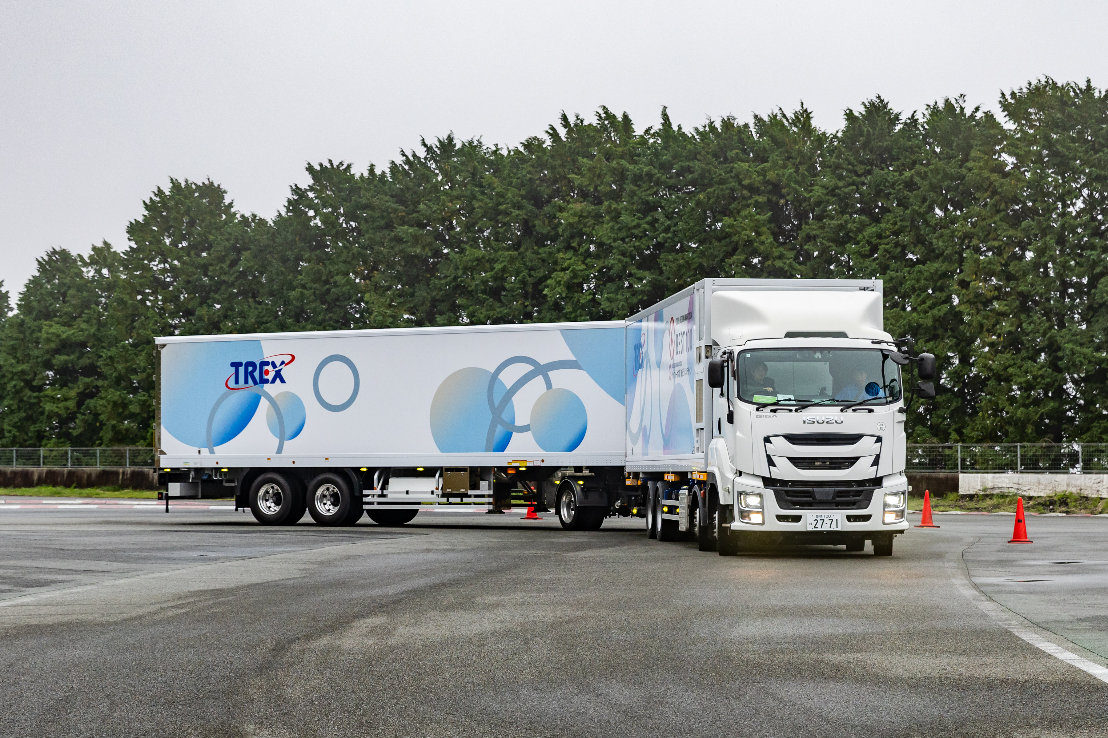 クリックでモーダル