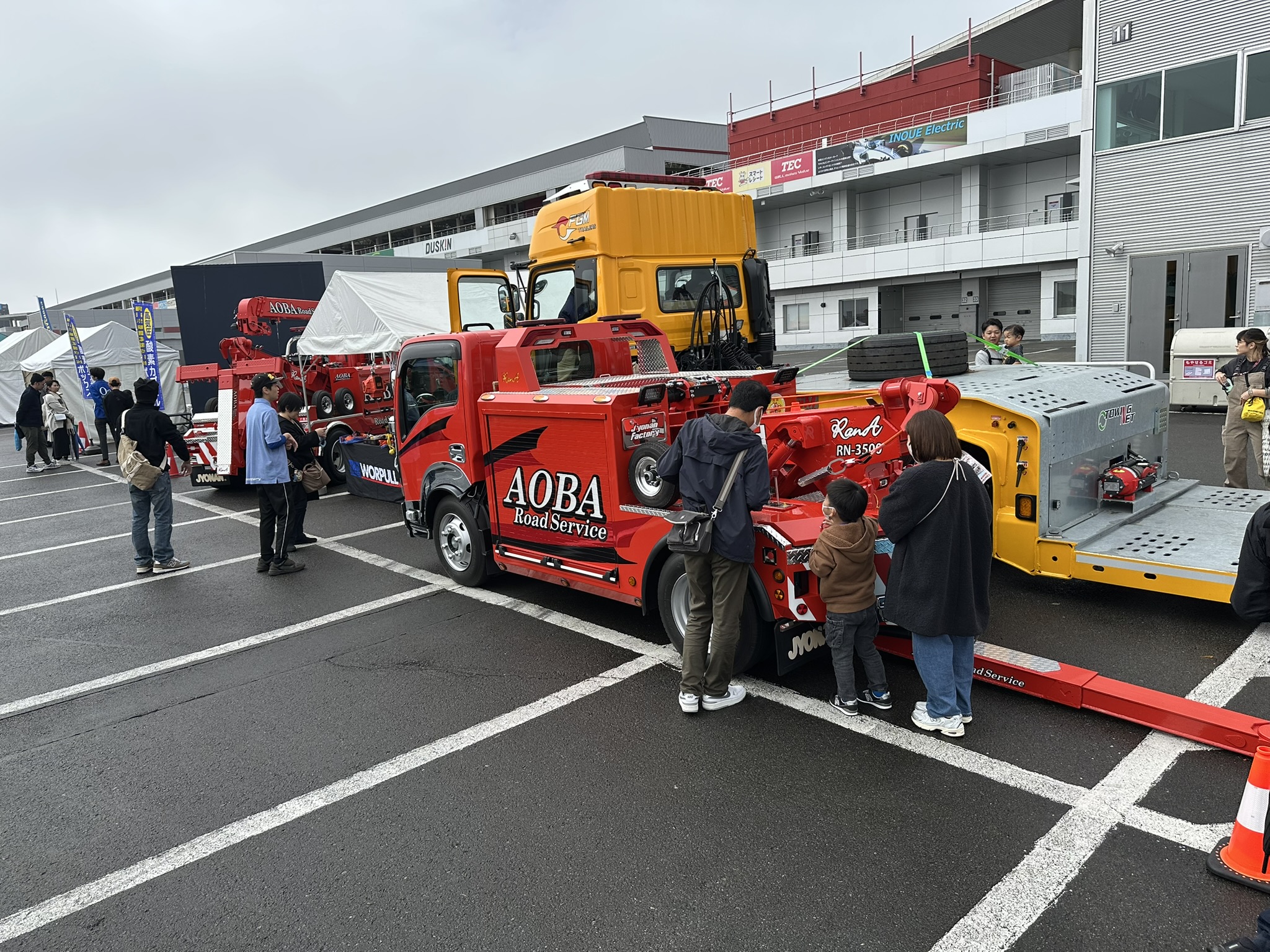 クリックでモーダル